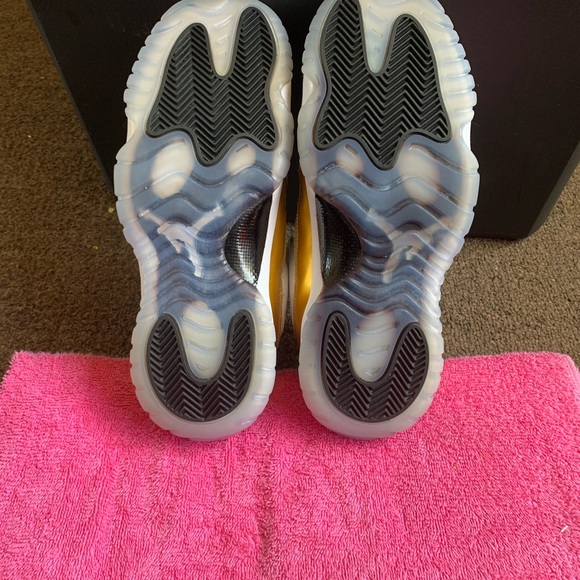 Jordan 11 (Closing Ceremony) - Picture 3 of 6